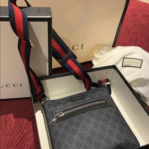 Gucci crossover bag